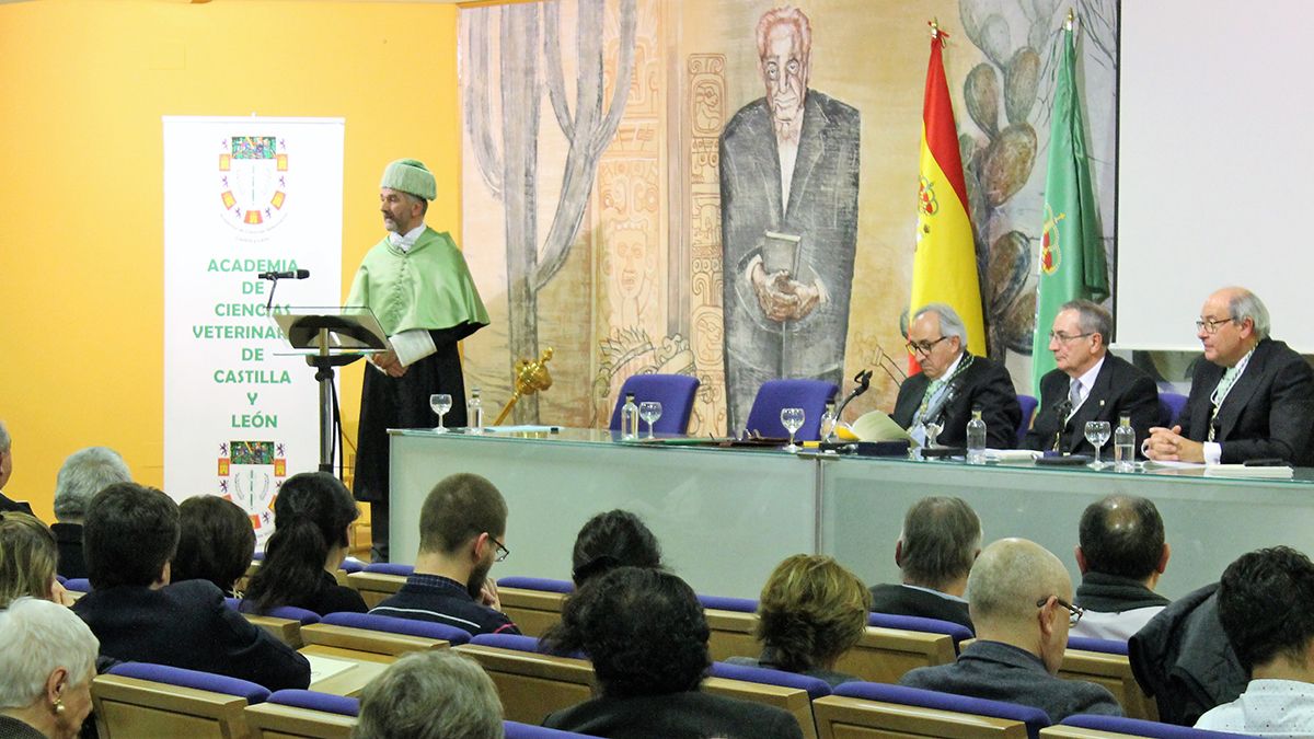 José Manuel Gonzalo Orden, durante su discurso. | L.N.C.