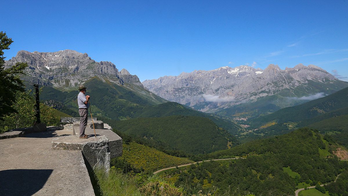 Vista del Valle de Valdeón desde el mirador de Piedrashitas. | ICAL