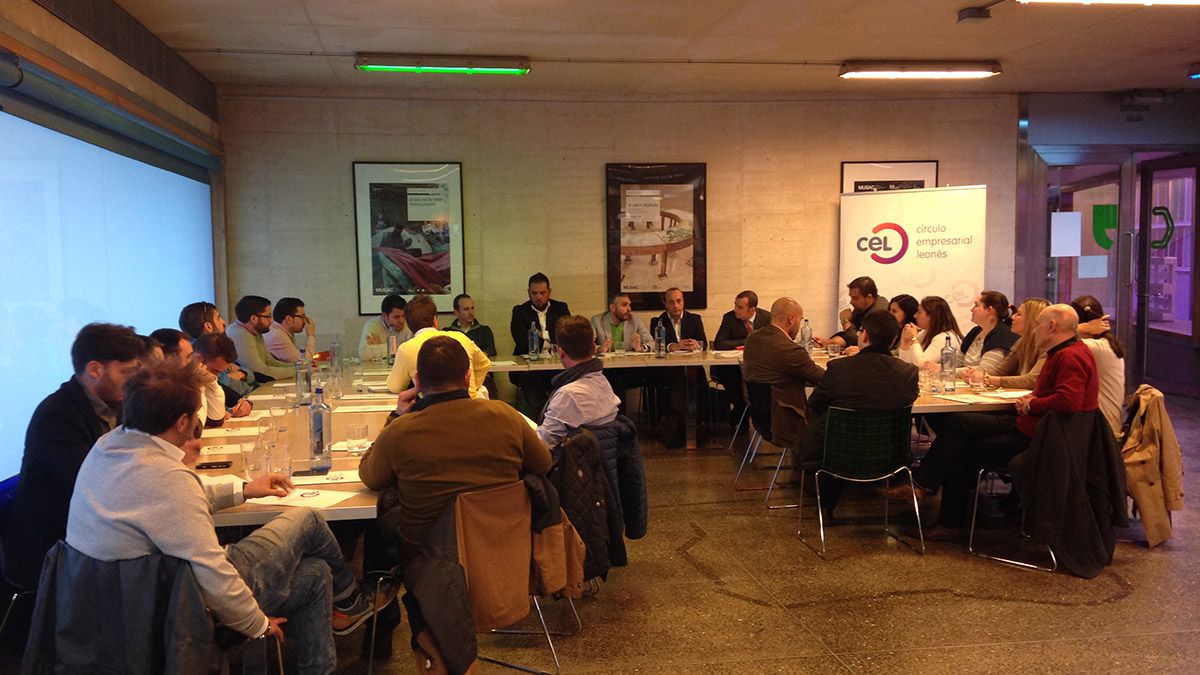 Un momento de la primera reunión del grupo de jóvenes empresarios. | L.N.C.