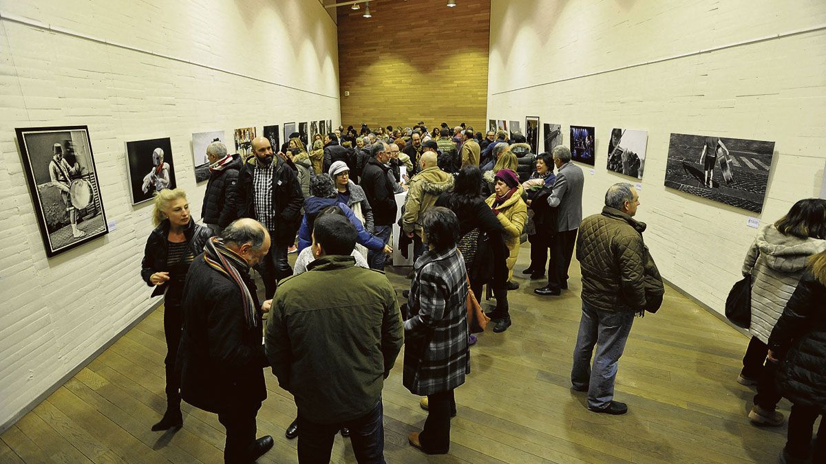 El colectivo de fotógrafos Diafragma León expone en el Auditorio una muestra colectiva sobre la música. | DANIEL MARTÍN