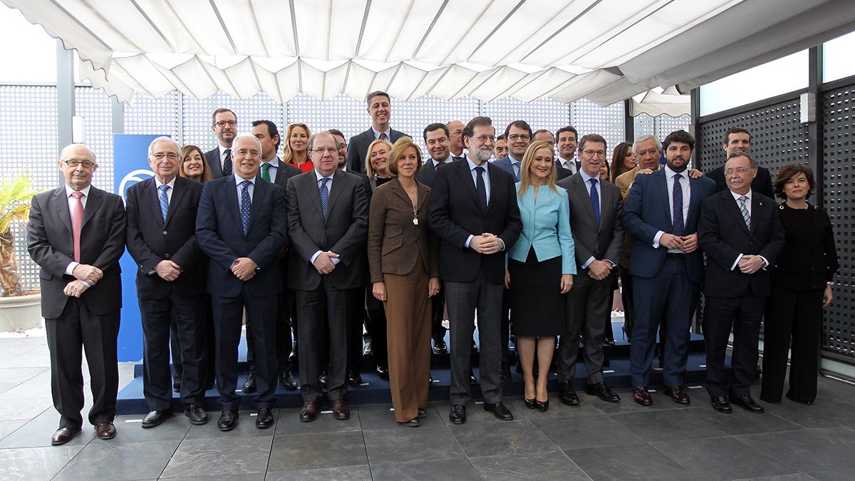 El presidente de la Junta, Juan Vicente Herrera, participa en una reunión de Mariano Rajoy con dirigentes autonómicos. | ICAL