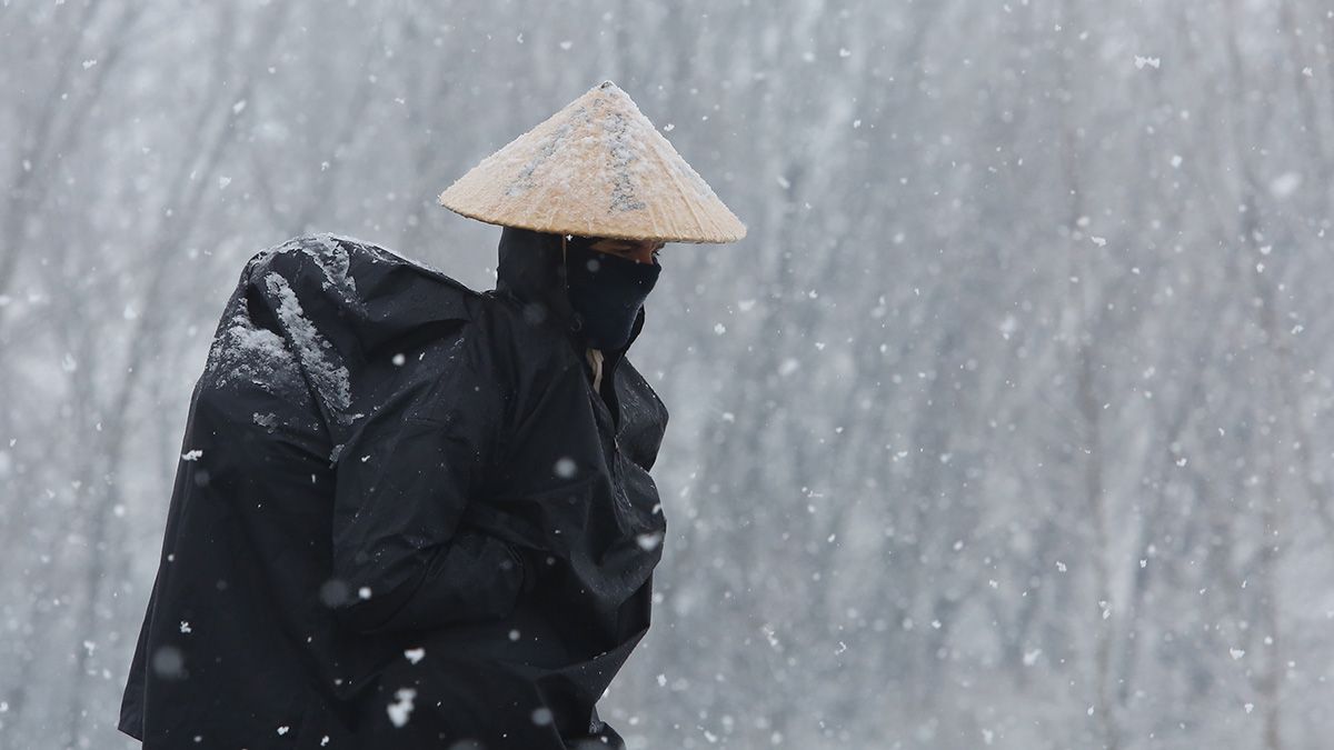 La nieve llegó este martes al Bierzo. | ICAL