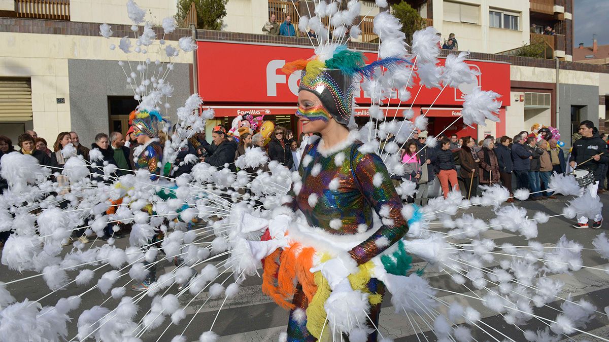 El desfile del sábado de ‘Piñata’ saldrá de la Plaza de Santo Domingo a las cinco de la tarde. | MAURICIO PEÑA