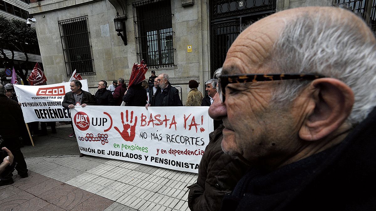 pensionistas-manifa-15-02-18.jpg pensionistas-manifa-15-02-18.jpg