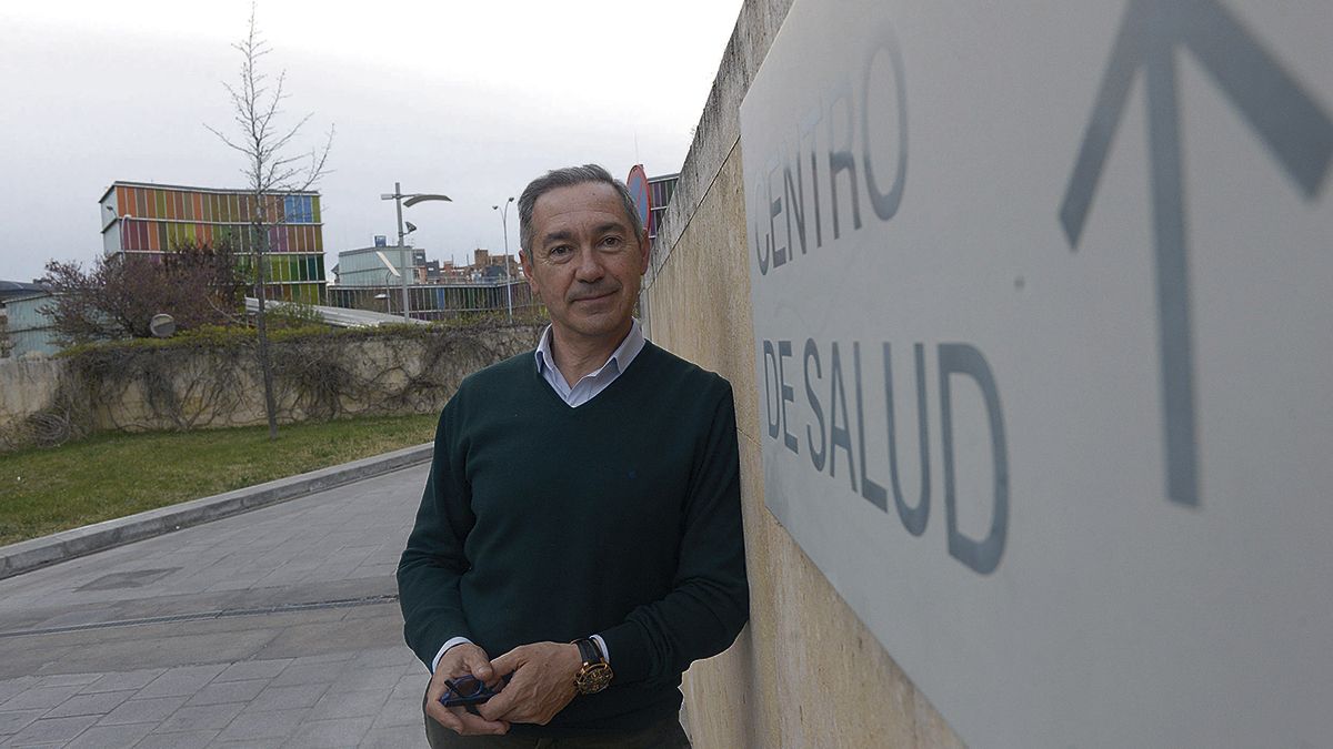 Serafín de Abajo, presidente de AECC León. | DANIEL MARTÍN Serafín de Abajo, presidente de AECC León. | DANIEL MARTÍN