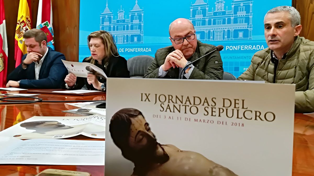 Iván Alonso, María Antonia Gancedo, Sigifredo Villar y Carlos Fernández, en la rueda de prensa de presentación. | D.M.