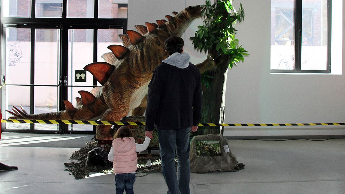 Dinosaurs Tour inaugura la considerada como mayor exposición de dinosaurios animatrónicos. | ICAL