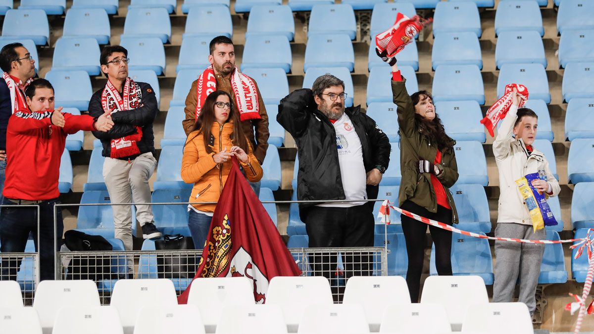 Algunos de los valientes leoneses desplazados a Almería. | LOF