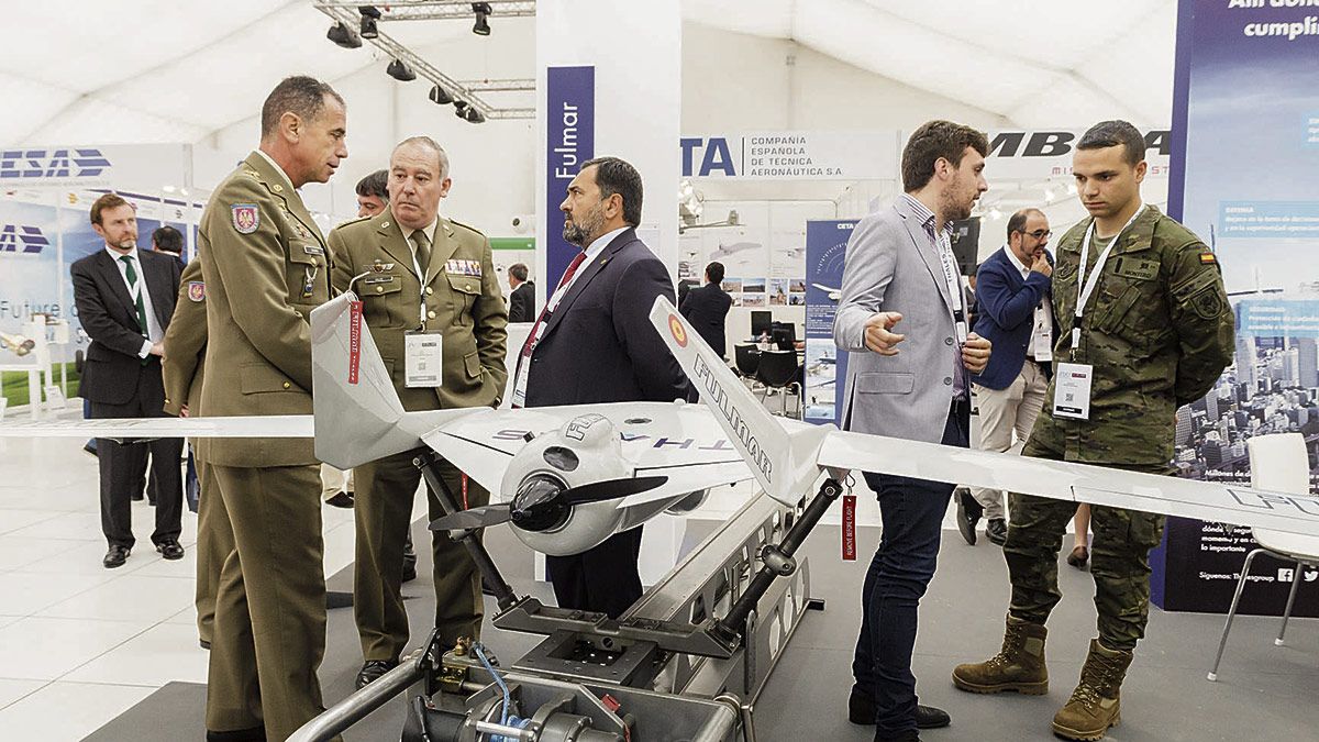 La élite militar europea se dará cita durante el último fin de semana de mayo para un congreso especializado en vehículos autónomos. | L.N.C.