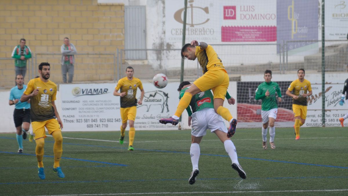 Imagen del partido de la primera vuelta. | TRIBUNA DE SALAMANCA Imagen del partido de la primera vuelta. | TRIBUNA DE SALAMANCA