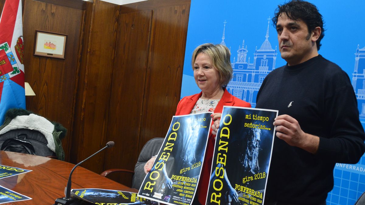 Mari Crespo, concejala de Fiestas y Rafa Martínez, de la empresa Tomate Producciones. | D.M. Mari Crespo, concejala de Fiestas y Rafa Martínez, de la empresa Tomate Producciones. | D.M.