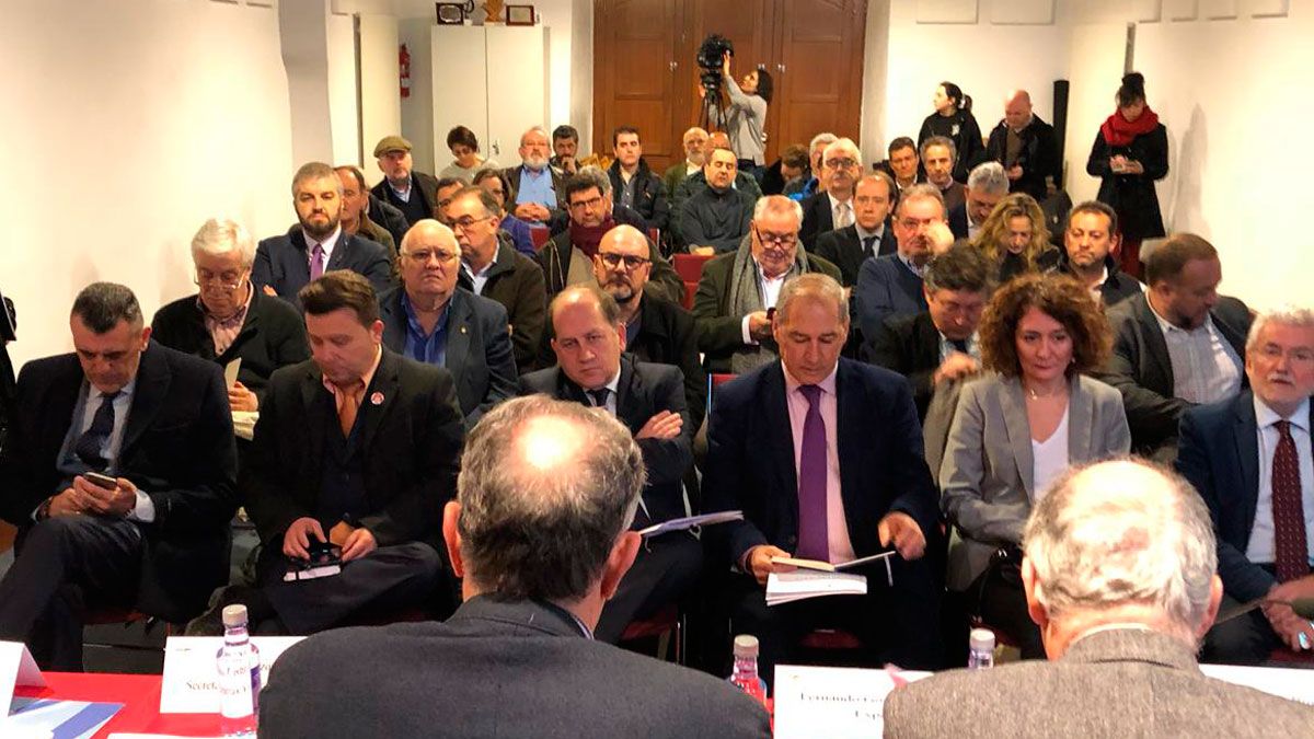 Imagen de la reunión en O Barco de Valdeorras..