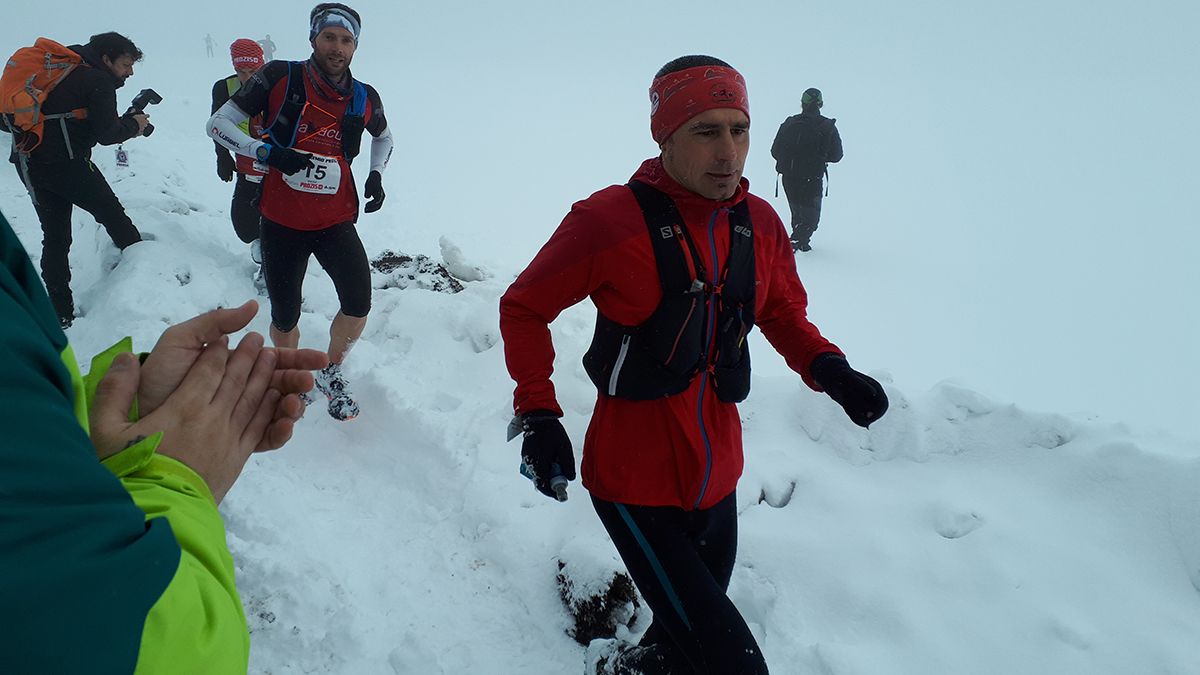 La nieve provocó que el recorrido ganara en dureza en la X edición de la Alto Sil. | L.N.C.