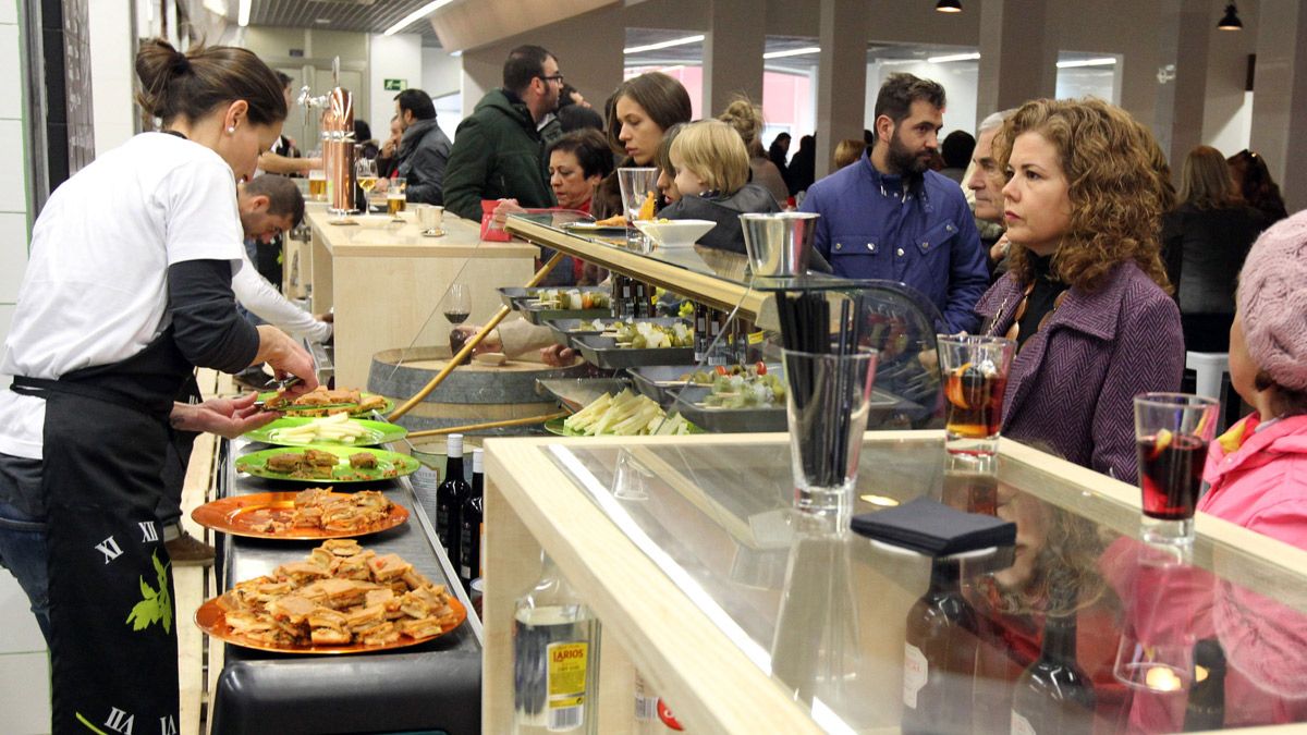 Plaza Gourmet llena ya siete locales con este. | ICAL