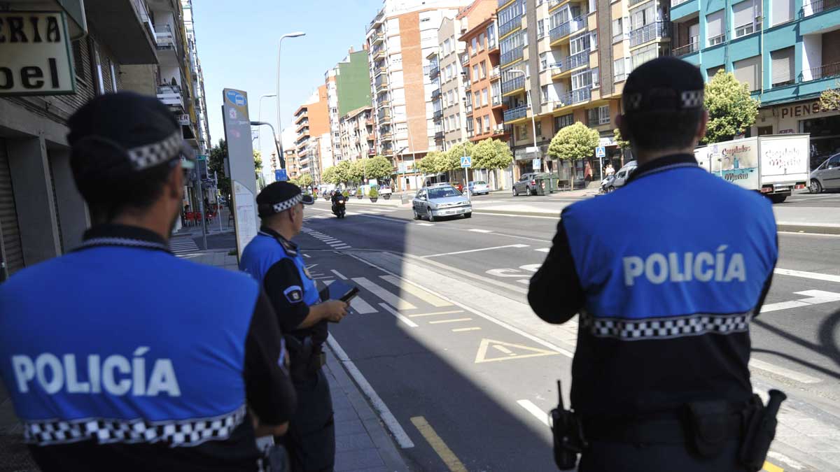 Los agentes se concentrarán este viernes por su jubilación anticipada. | DANIEL MARTÍN