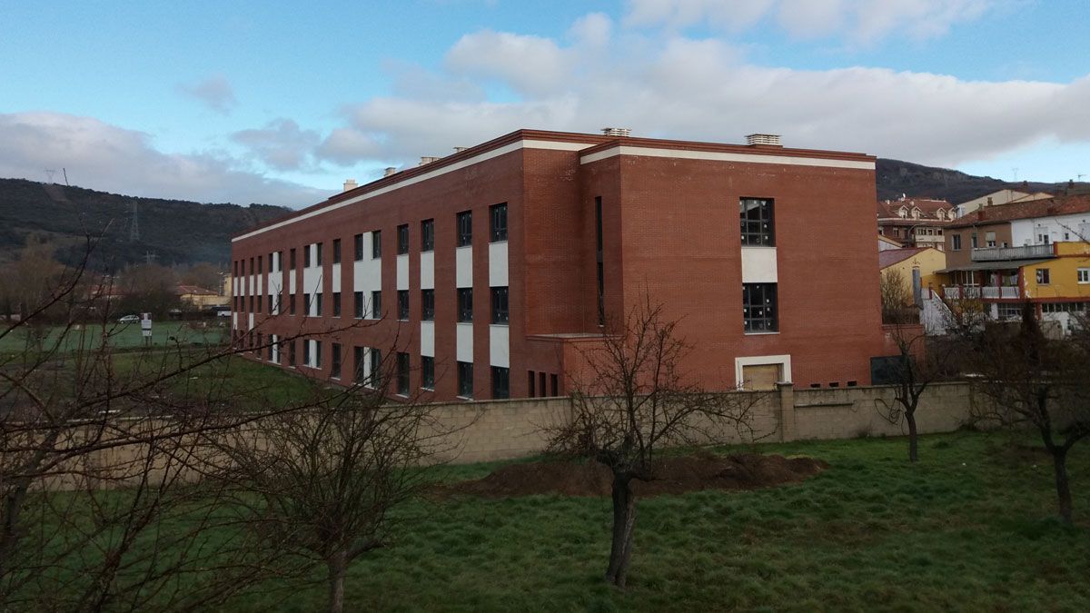Imagen de la futura residencia de mayores de La Robla. | E. Niño