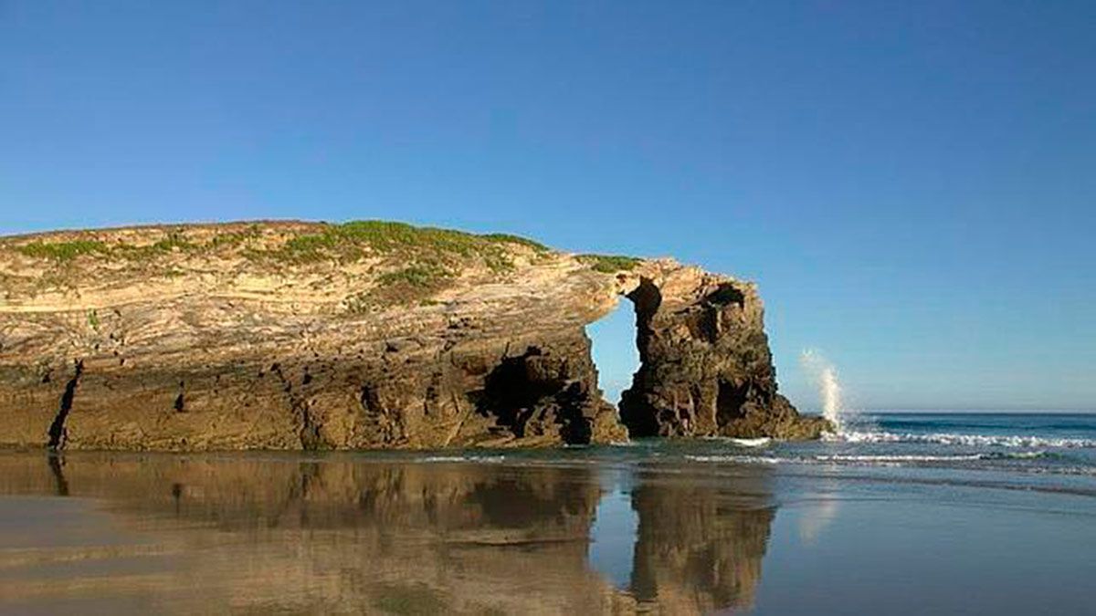 La playa de las Catedrales en una imagen de archivo. | ABC
