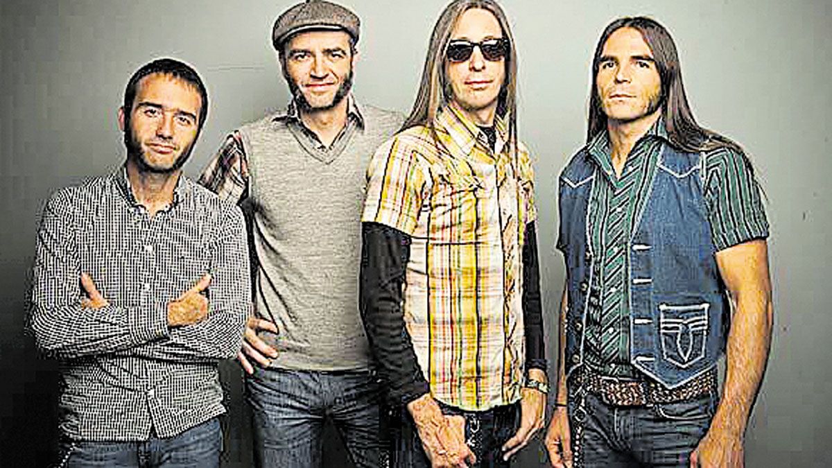 Los cuatro integrantes de la banda madrileña Los Coronas, que regresan de nuevo a León para tocar hoy viernes en Espacio Vías. | L.N.C.