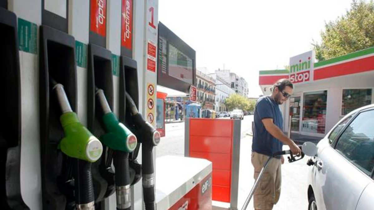 El pasado año en León el gasóleo A fue el más demandado. | ABC.ES