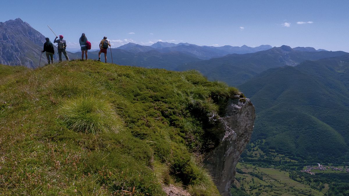 El valle de Valdeón visto desde la Collada. | VICENTE GARCÍA