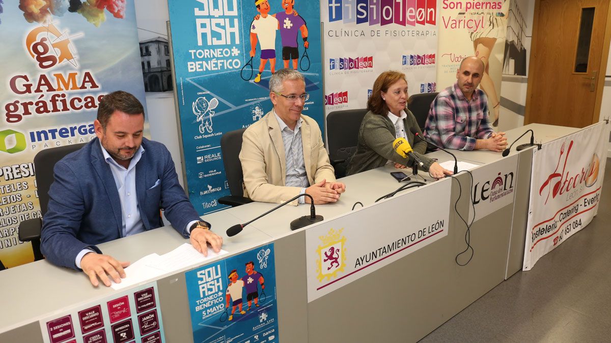 El Ayuntamiento de León acogió la presentación del torneo. | L.N.C. El Ayuntamiento de León acogió la presentación del torneo. | L.N.C.
