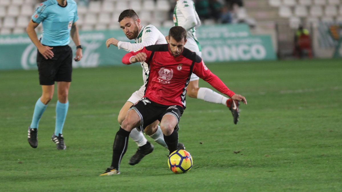 Rodri, en el partido de ida ante el Córdoba. | FRANCISCO GONZÁLEZ