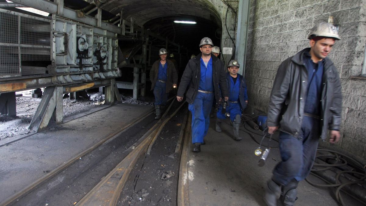 Imagen de archivo de mineros saliendo de una explotación en el Bierzo. | César Sánchez (Ical)