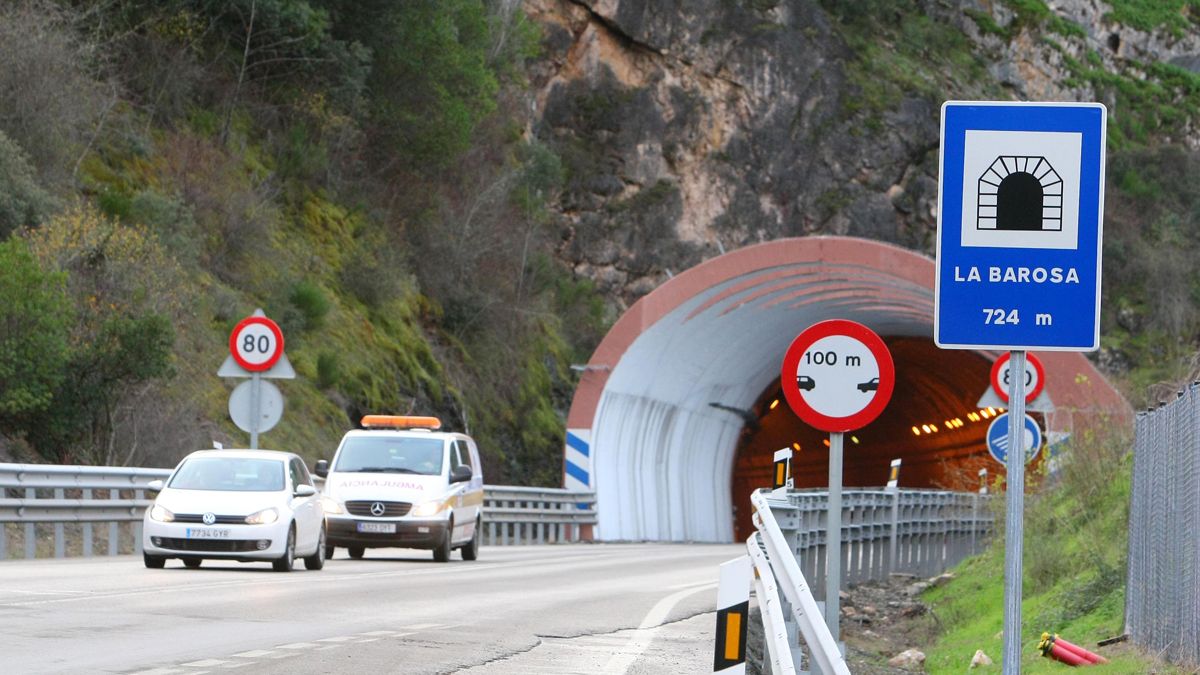 Túnel de La Barosa que une El Bierzo con la provincia de Ourense. | C. SÁNCHEZ (ICAL)