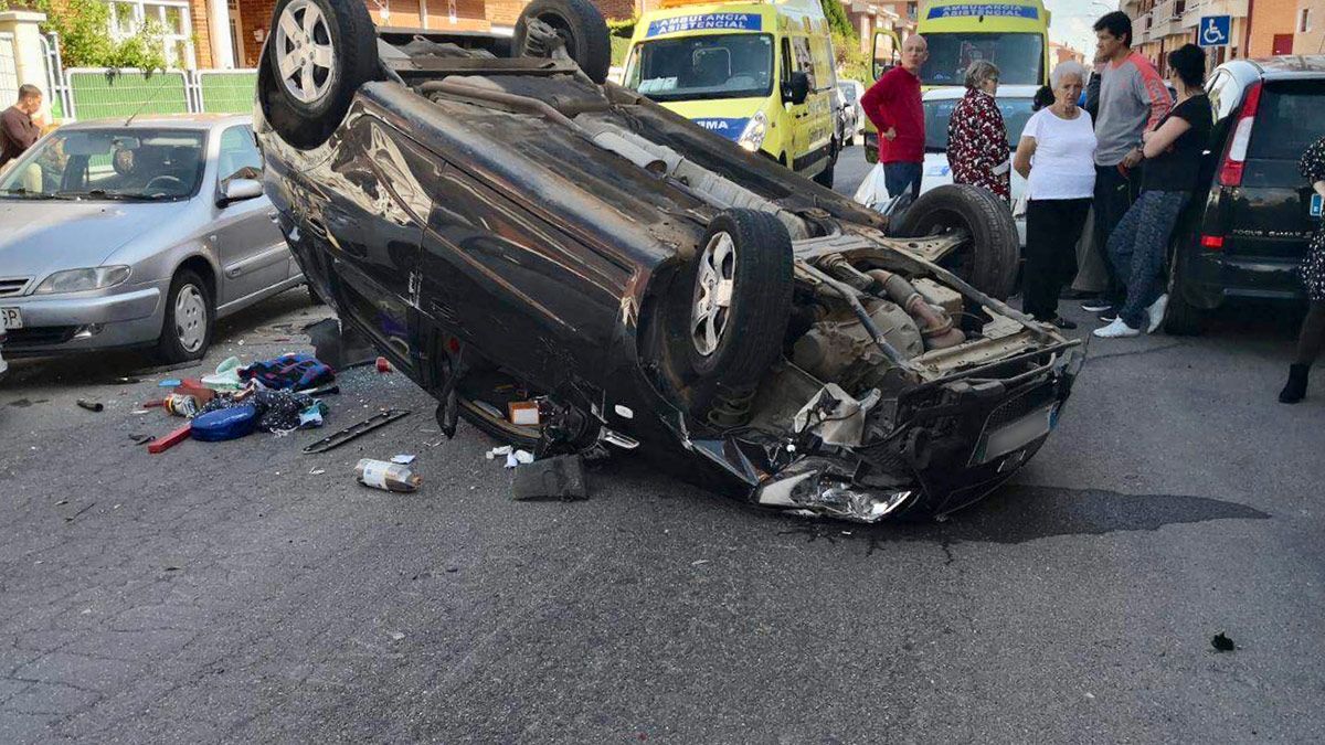 Accidente de este domingo en Navatejera. | ICAL