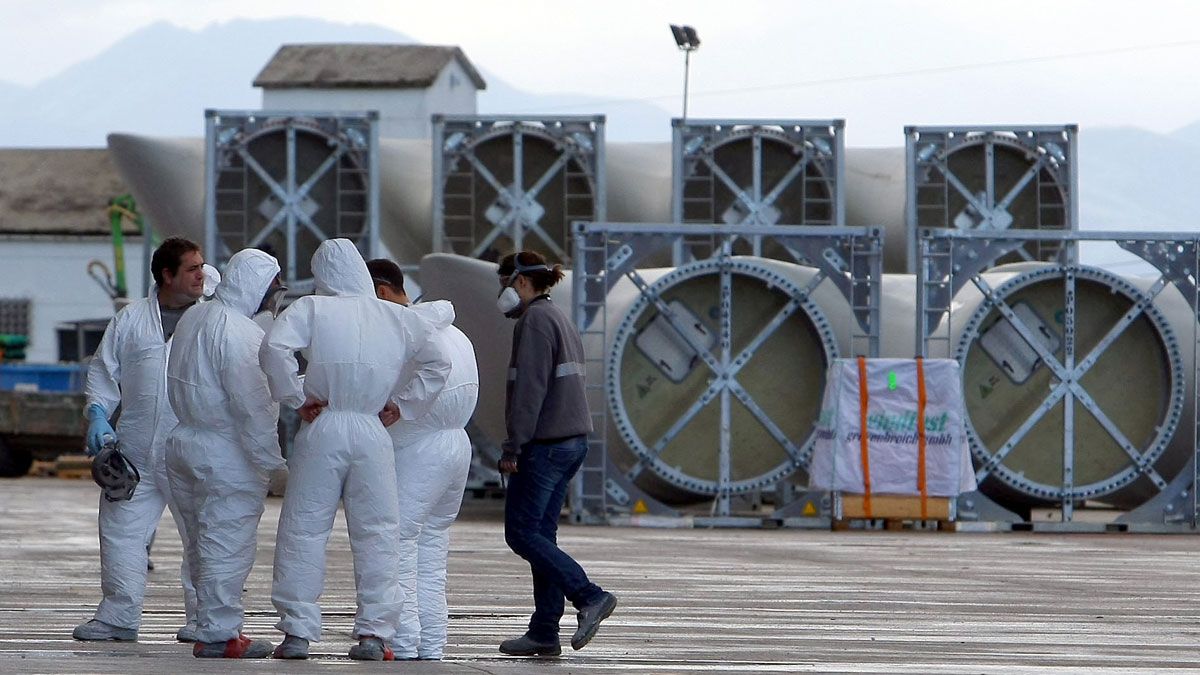 Trabajadores en la factoría de LM en Santo Tomás de las Ollas. | C. Sánchez (Ical)