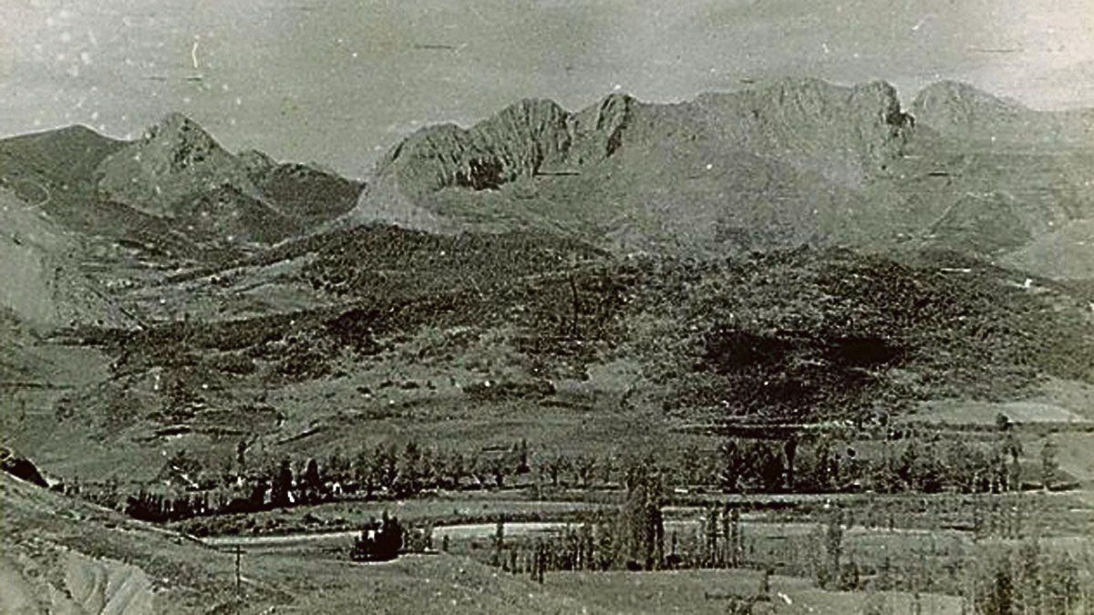 Paisaje de Vegamián antes del embalse. | ARCHIVO LUIS CAVANNA BENET