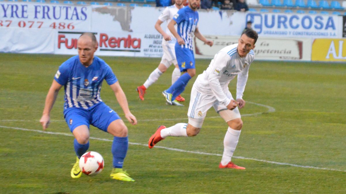 Isi, durante un partido con la Deportiva. | A.C.