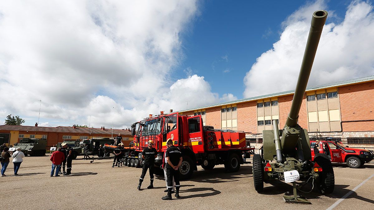 Jornada de puertas abiertas en la Base Conde de Gazola de Ferral del Bernesga. | ICAL