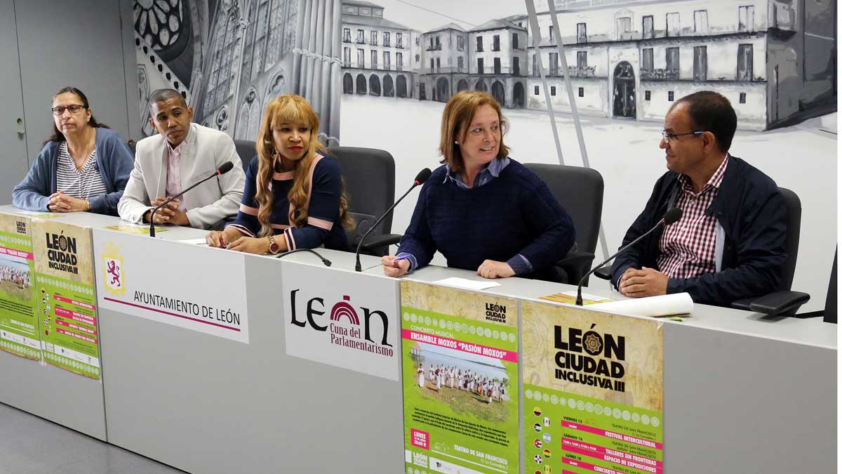 Representantes de las Asociaciones que participan en 'León Ciudad Inclusiva' junto a la Concejala de Familia y Servicios Sociales |CÉSAR Representantes de las Asociaciones que participan en 'León Ciudad Inclusiva' junto a la Concejala de Familia y Servicios Sociales |CÉSAR