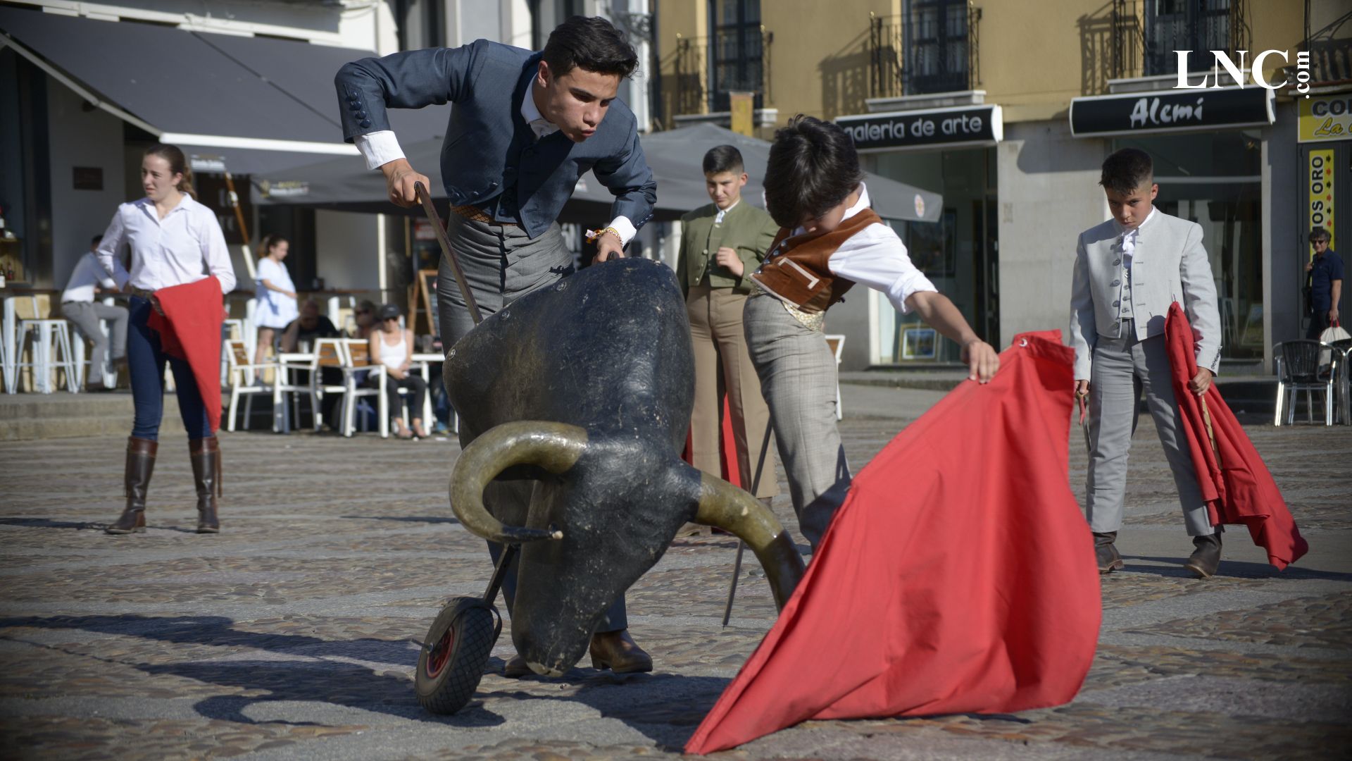 frame-15toreros.jpg frame-15toreros.jpg