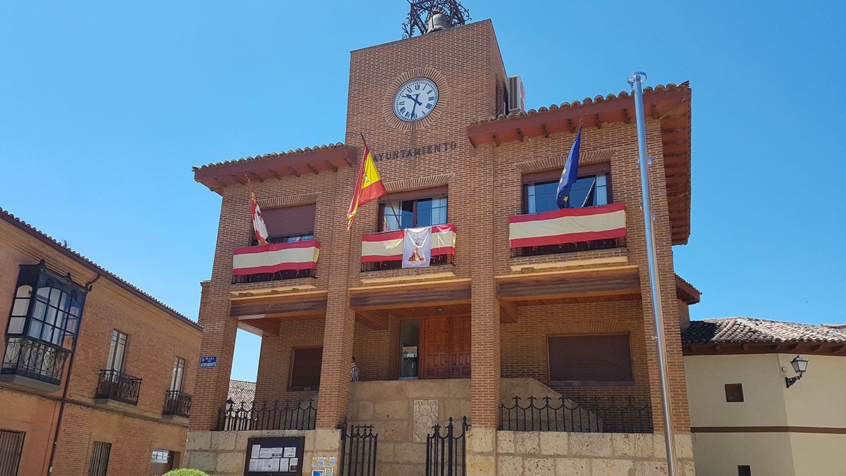 En el Ayuntamiento de Valderas siguen sin secretario-interventor. | T.G.