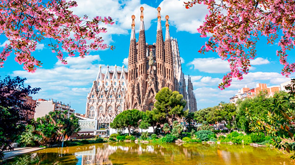 Imagen de la salida de la sexta etapa, este viernes. | @salvemoseverest