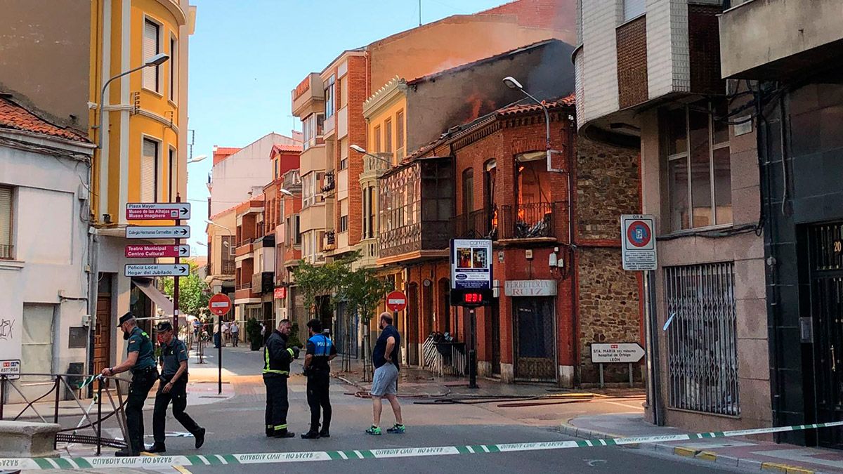 incendio-baneza-24618.jpg