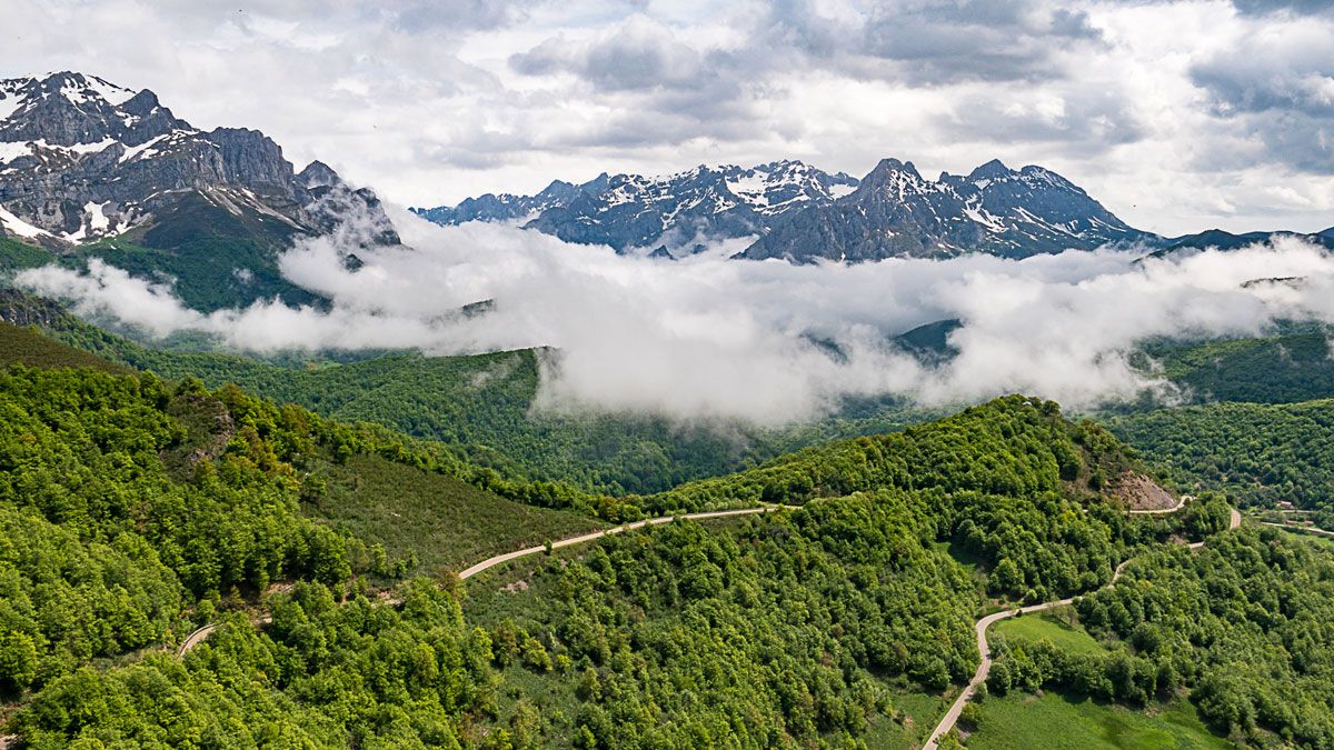 Valdeon desde el mirador de Piedrashitas. | VICENTE GARCÍA