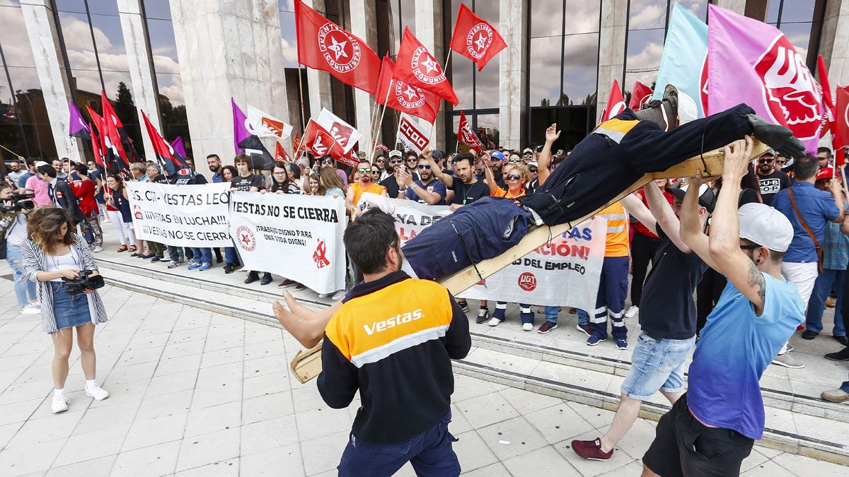 protesta-vestas-junta-09072018.jpg protesta-vestas-junta-09072018.jpg
