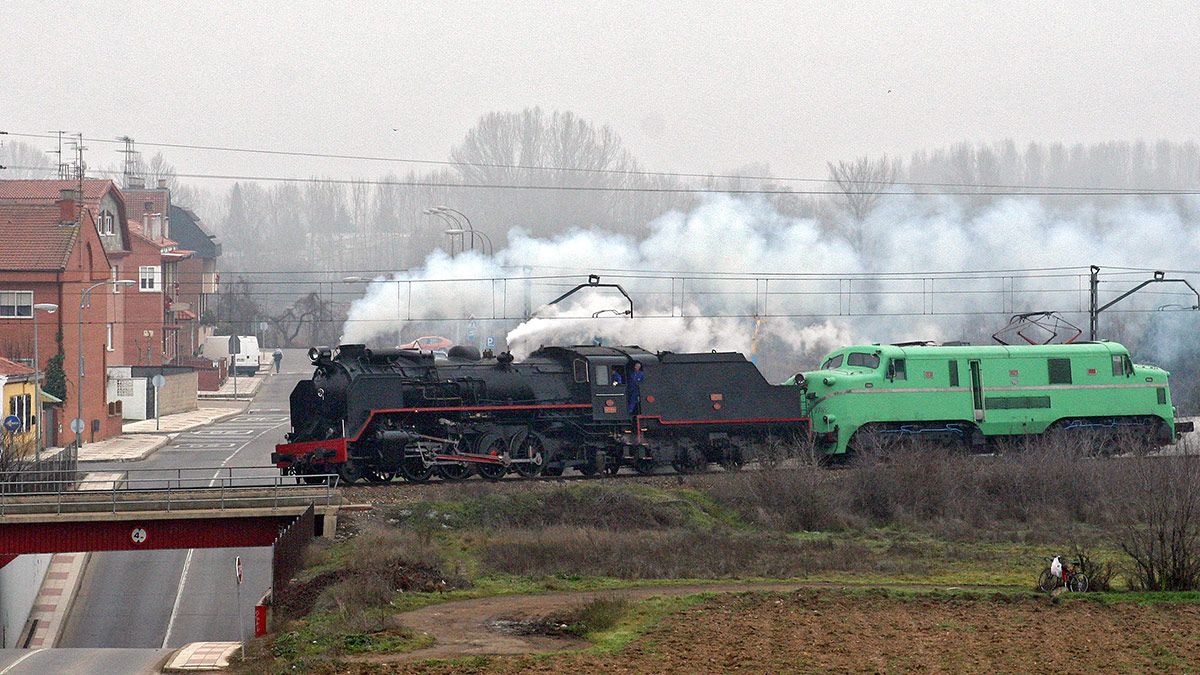 La locomotora de vapor 'Mikado' es la joya de la Asociación Leonesa de Amigos del Ferrocarril. | ICAL La locomotora de vapor 'Mikado' es la joya de la Asociación Leonesa de Amigos del Ferrocarril. | ICAL