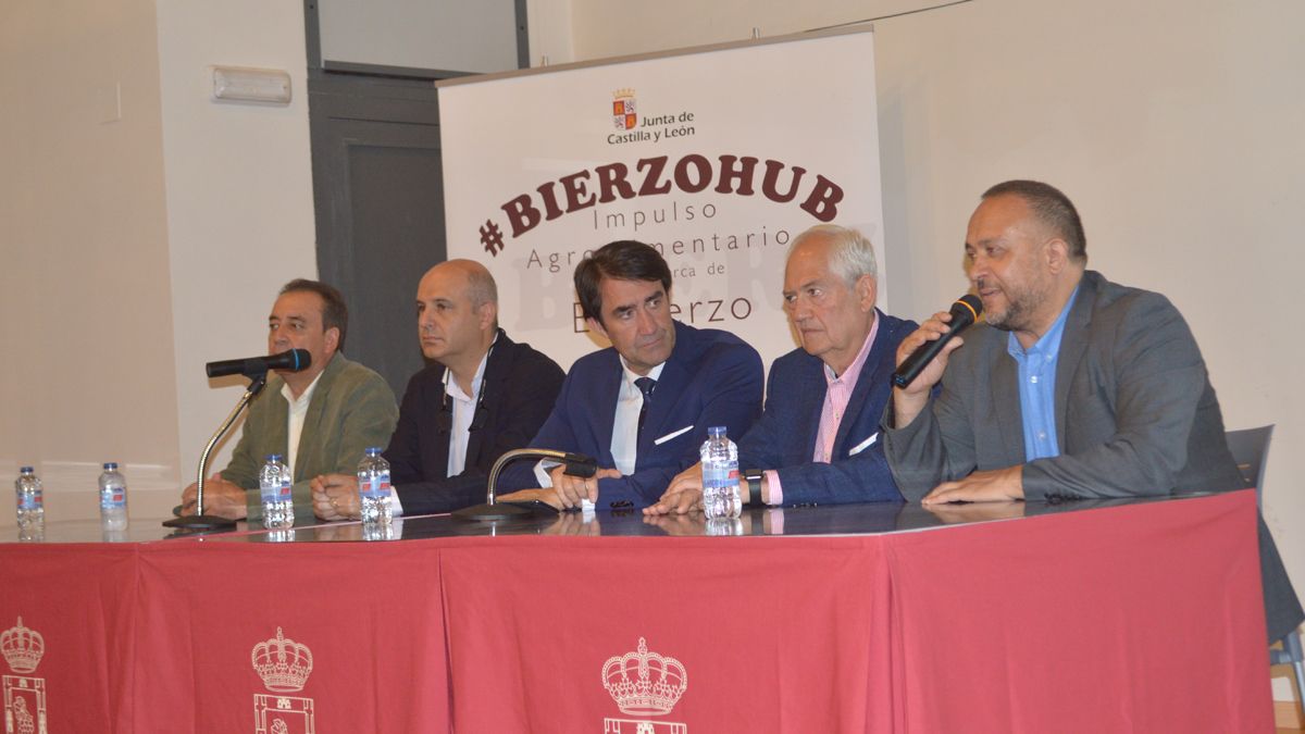 Inicio de las jornadas de Bierzo Hub sobre micología celebradas en Arganza. | M.I.