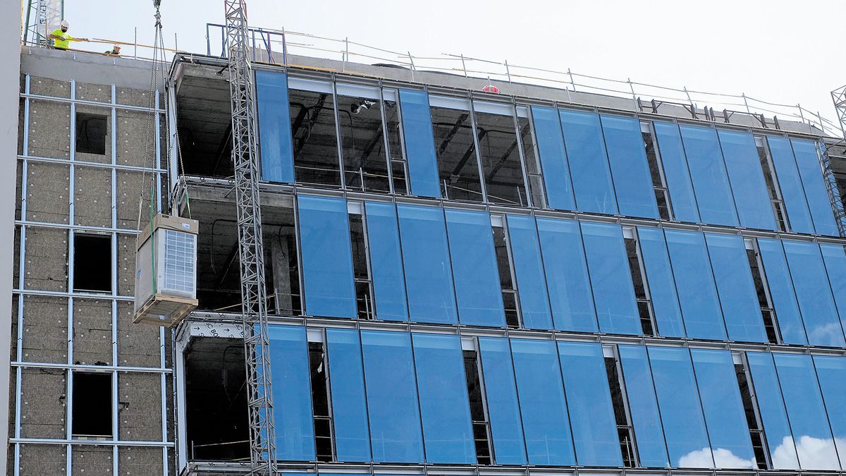 Obras de la nueva sede del INSS en una imagen de archivo. | DANIEL MARTÍN