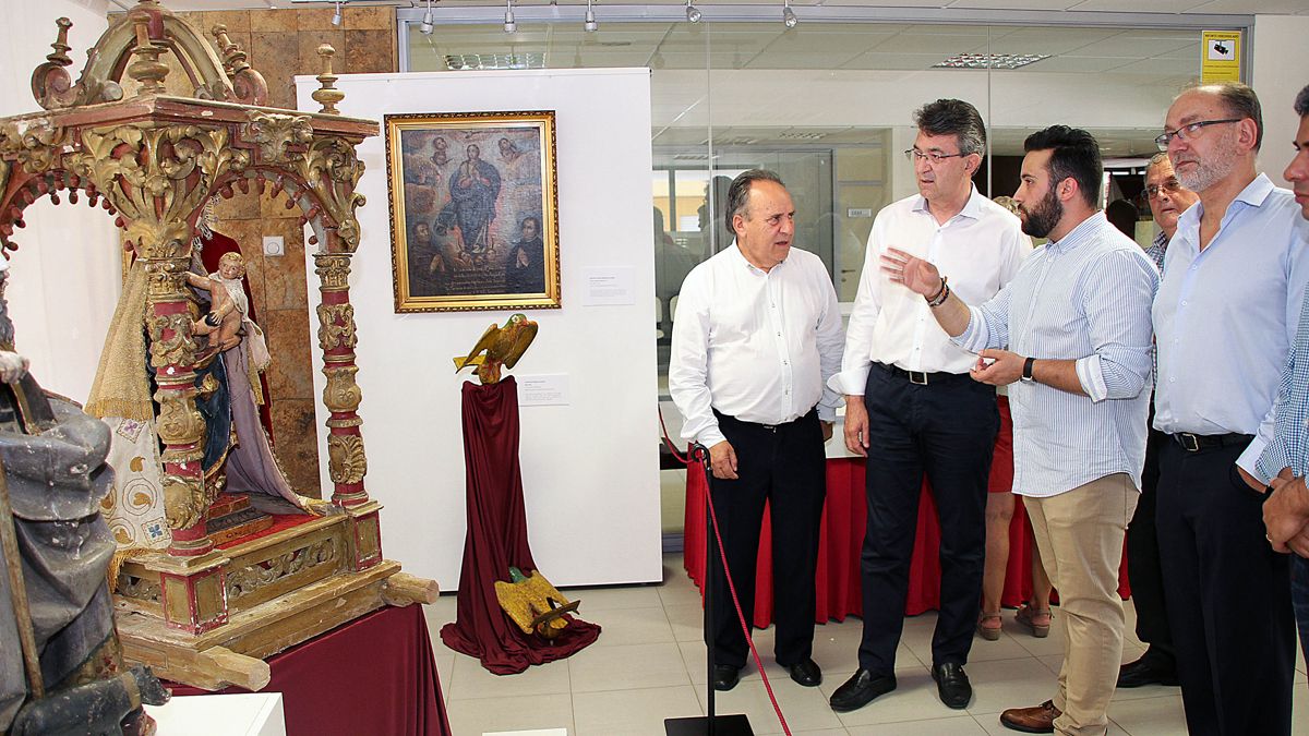 Inauguración de la exposición en Villadangos. |ICAL