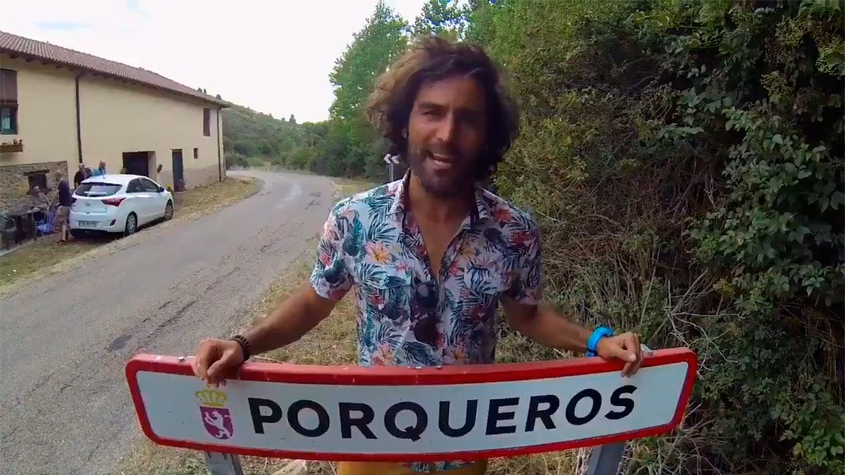 Fragmento del vídeo en el que Raul Gómez muestra los encantos de Porqueros
