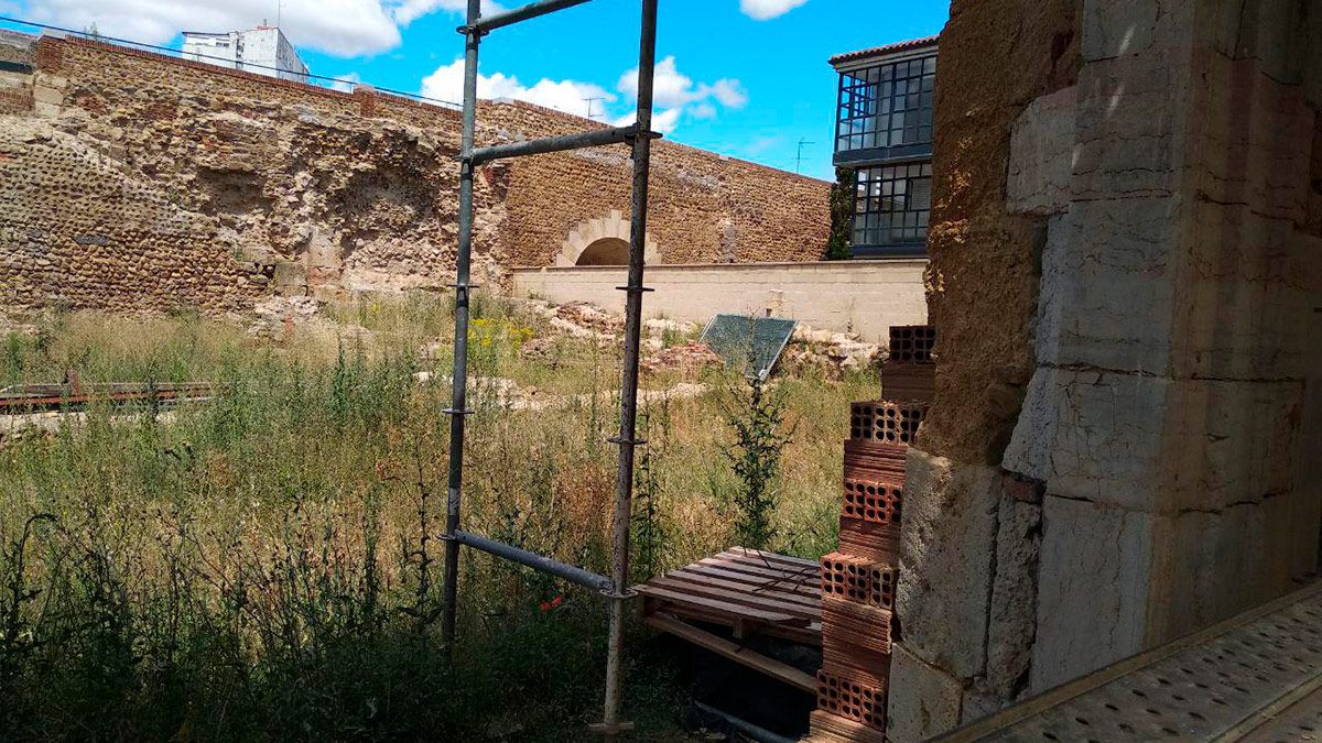 Estado actual de las inmediaciones de la Casona de Puerta Castillo. | L.N.C.