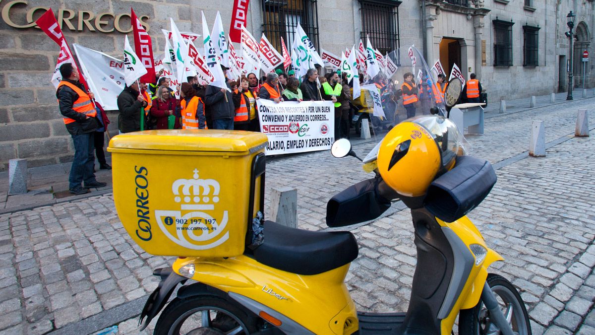 Imagen de la primera jornada de huelga de Correos. | ICAL