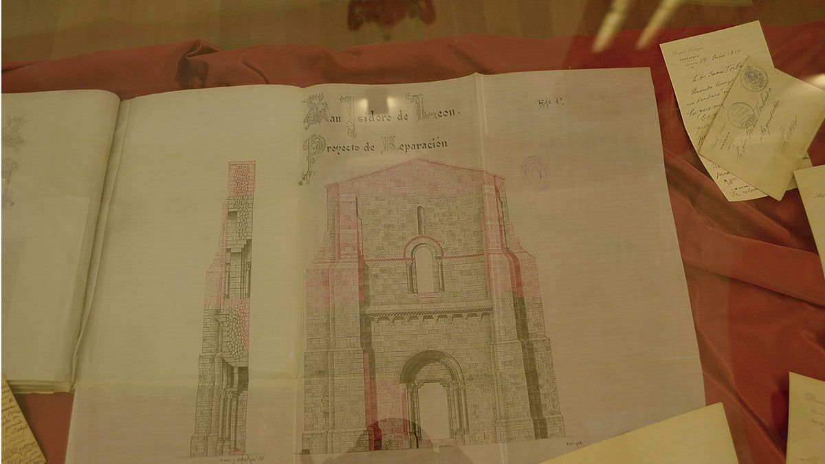 Uno de los planos del arquitecto Torbado que se exponen en la muestra que este miércoles se inaugura en la Biblioteca Pública. | MAURICIO PEÑA