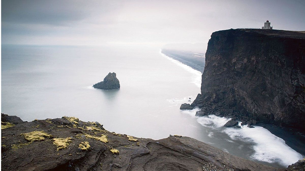 Los impresionantes monumentos naturales del sur merecen una visita obligada. | JAVIER VALLADARES