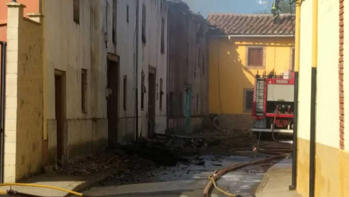 Estado en el que han que quedado las viviendas afectadas por el fuego. | P.S.